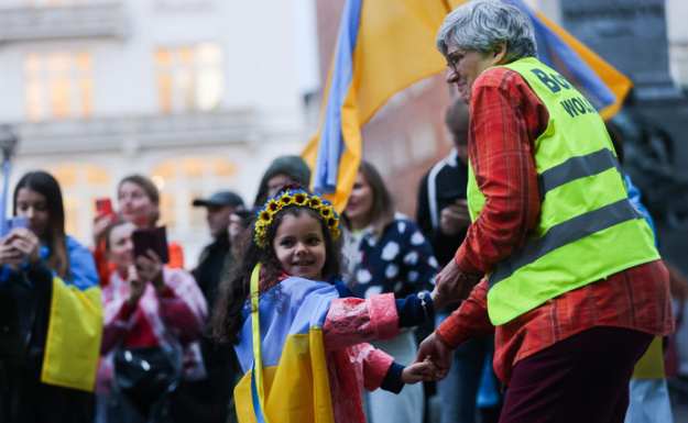 Совет Европейского Союза решил продлить временную защиту для украинских беженцев до 4 марта 2026 года.