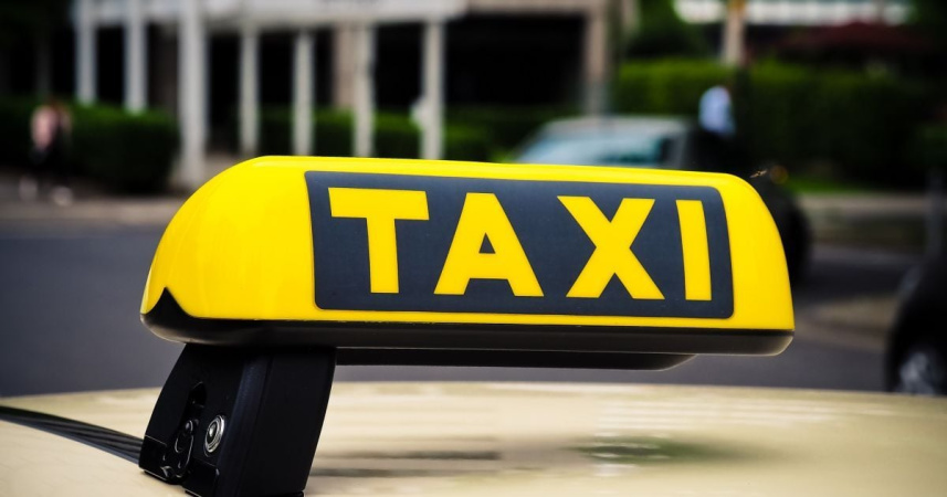 В 2024 году услуги такси в Киеве подорожали из-за дефицита водителей, обусловленного мобилизационными мерами, и роста спроса.