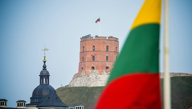 Литва перестает оплачивать обучение украинских студентов.