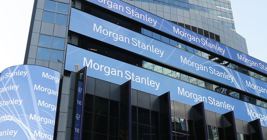 Morgan Stanley, один из крупнейших банков США, увеличил чистую прибыль во втором квартале 2024 года на 41%, выручку — на 12%.► Читайте «Минфин» в Instagram: главные новости об инвестициях и финансахЧистая прибыль банка в апреле-июне составила $3,1 млрд против $2,2 млрд годом ранее.