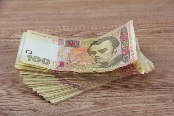 Национальный банк Украины установил на 22 июля 2024 официальный курс гривны на уровне 41,4912 грн/$.