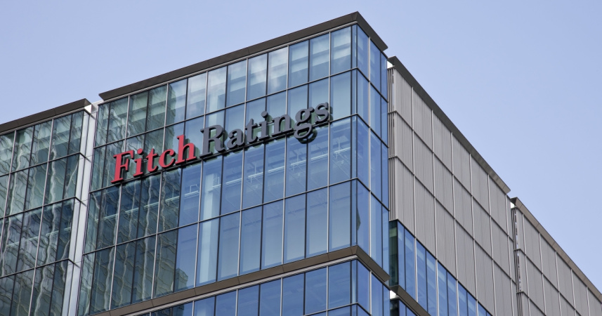 Американське рейтингове агентство Fitch знизило довгостроковий рейтинг дефолту емітента Ізраїлю в іноземній валюті з рівня A+ до рівня A (високий рівень кредитоспроможності), прогноз економіки країни — «негативний».