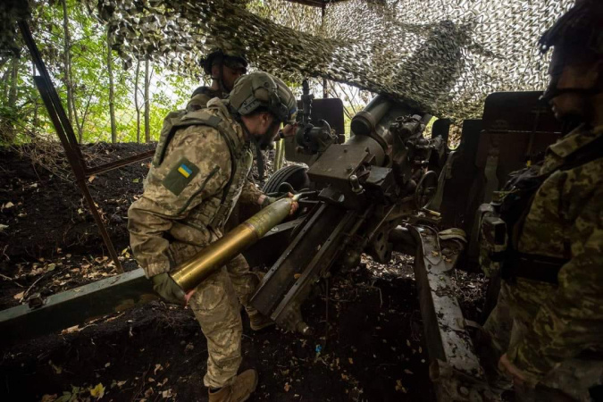 Минулої доби українські захисники ліквідували ще 1 220 окупантів.