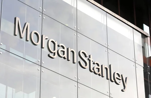 Чистая прибыль американского инвестбанка Morgan Stanley увеличилась на 32% - до $3,2 млрд в III квартале 2024 г., следует из данных кредитора.