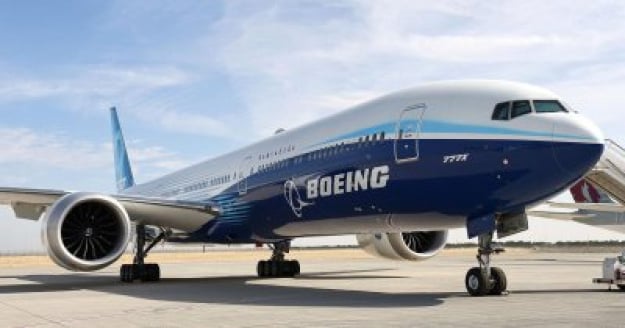 Акції Boeing зросли на 2% після того, як американський авіабудівник підвищив заробітну плату близько 33 000 страйкарів, що стало останньою спробою припинити руйнівний страйк після того, як працівники відхилили дві попередні пропозиції.