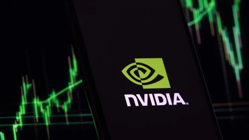 Акції Nvidia впали в понеділок й увійшли до зони корекції, хоча сам високотехнологічний Nasdaq Composite досяг нового рекорду, пише CNBC.► Підписуйтесь на телеграм-канал «Мінфіна»: головні фінансові новиниЩо відомоВиробник чіпів цього року виріс на 166% на тлі ажіотажу навколо ШІ.