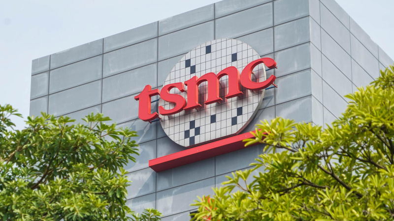 Компанія Taiwan Semiconductor Manufacturing Company (TSMC) — найбільший у світі виробник чипів — розпочала масове виробництво напівпровідників на своєму першому заводі в Японії.