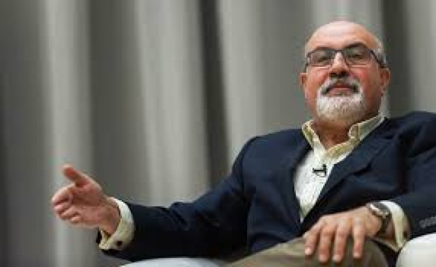 Автор книги «Черный лебедь» Нассим Талеб предупреждает, что распродажа акций NVIDIA, которая произошла в понедельник, 27 января, — это лишь малая часть того, что ждет инвесторов, которые вложились в акции американских компаний, растущих благодаря разработкам в сфере искусственного интеллекта.