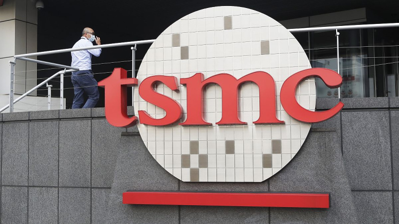 Тайваньская компания Taiwan Semiconductor Manufacturing Company (TSMC), мировой лидер по производству микросхем, рассматривает возможность инвестировать 100 миллиардов долларов в расширение своего производства на территории США.