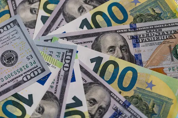 Національний банк України встановив на 8 квітня 2025 року офіційний курс гривні на рівні 41,0807 грн/$.
