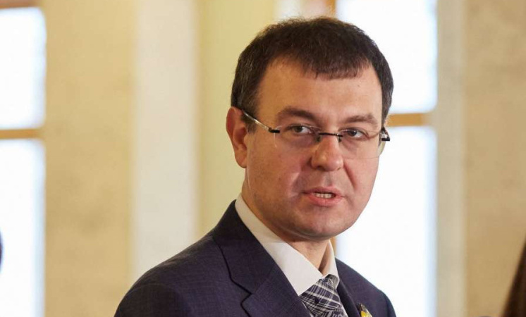 Объемы банковских кредитов в Украине растут слишком медленно, чтобы поддержать восстановление экономики, заявил глава комитета ВР по финансам, налоговой и таможенной политике Данило Гетманцев в своем Telegram-канале.► Подписывайтесь на телеграмм-канал «Минфина»: главные финансовые новостиНеутешительная статистика«Несмотря на номинальное увеличение и возобновление кредитования, объемы валового кредитного портфеля в отношении экономики при существующих тенденциях продолжат уменьшаться, в лучшем случае будут стагнировать», — отметил Гетманцев.