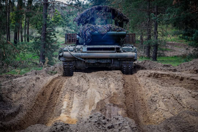 Минулої доби українські захисники ліквідували ще 1 020 окупантів.