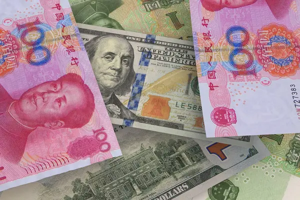 Народный банк Китая потребовал от крупнейших банков страны увеличить долю юаня при обслуживании трансграничной торговли на фоне эскалации торговых войн с США.