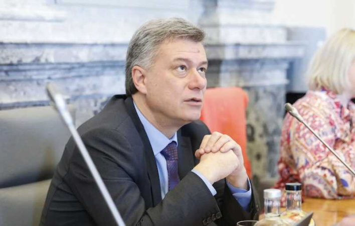 Министр юстиции Чехии Павел Блажек подал в отставку на фоне резкой критики в связи с тем, что его ведомство приняло в дар биткоины от осужденного преступника и позже продало их примерно за 1 млрд крон (около $45 млн), пишет Bloomberg.► Читайте страницу «Минфина» в фейсбуке: главные финансовые новостиДеталиКак сообщили чешские СМИ, прокуратура начала расследование по этому делу.