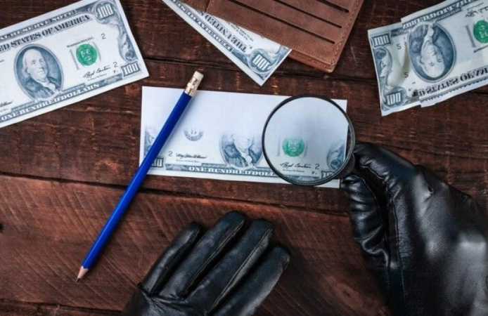 До служби підтримки monobank почали надходити скарги від клієнтів: люди втрачали гроші, вкладаючи в нібито прибутковий проєкт.