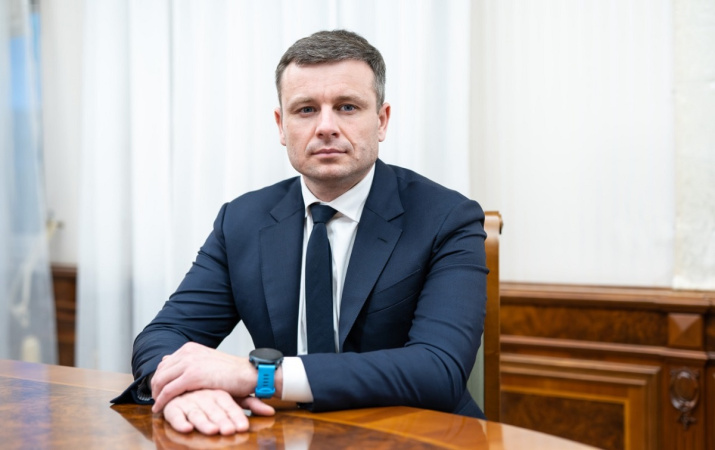 В парламент внесена постанова 13343 про звільнення з посади міністра фінансів Сергія Марченка.