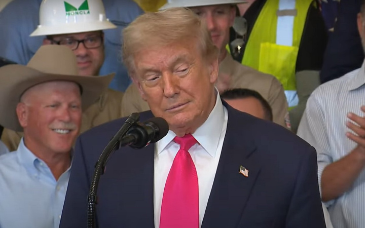 Соединенные Штаты Америки подписали торговое соглашение с Китаем и планируют заключить аналогичный договор с Индией.