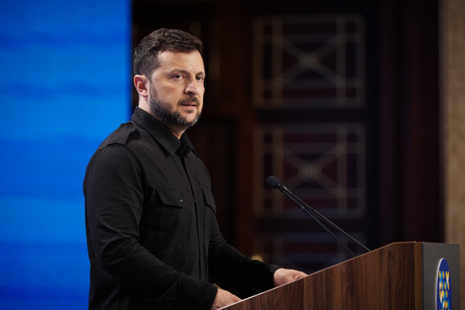 Президент України Володимир Зеленський заявив, що доручив підготувати рішення про запровадження тривалого мораторію на проведення перевірок бізнесу в країні.