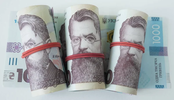 Оперативники Департамента киберполиции разоблачили организованную преступную группу из бывших чиновников столичного управления Пенсионного фонда Украины и представителей ряда частных компаний, причастных к завладению бюджетными средствами.