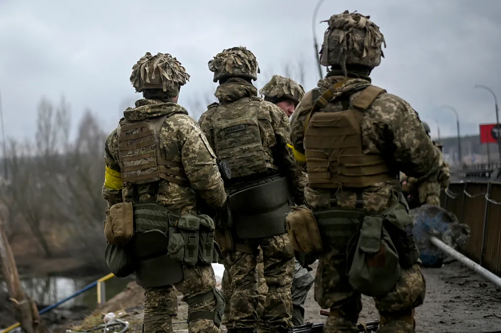 Брюссель срочно рассматривает варианты покрытия потенциального дефицита бюджета Украины на следующий год, который может достичь $19 миллиардов.