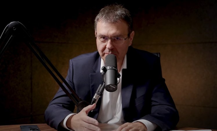 Глава налогового комитета Верховной Рады Даниил Гетманцев выразил сдержанное отношение к идее Кабинета Министров по налогообложению сладких напитков.