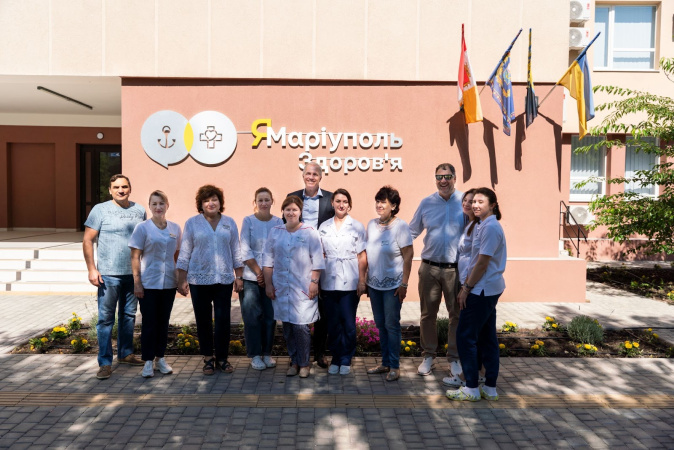 Переехавшие в 2022 году в Одессу медики Мариупольской городской больницы получили новейшую платформу для немедикаментозной терапии боли, реабилитации позвоночника и восстановления нервно-мышечной функции на сумму более 2 млн грн.