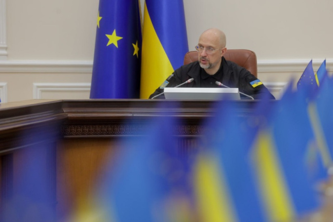 Європейська комісія погодила надання Україні доступу до політики «Roam like at Home», що дозволить українцям користуватися мобільним зв’язком в ЄС без додаткових витрат.