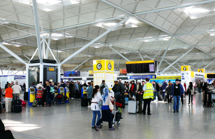 С европейских авиапассажиров скоро могут быть сняты ограничения на провоз жидкостей в ручной клади.