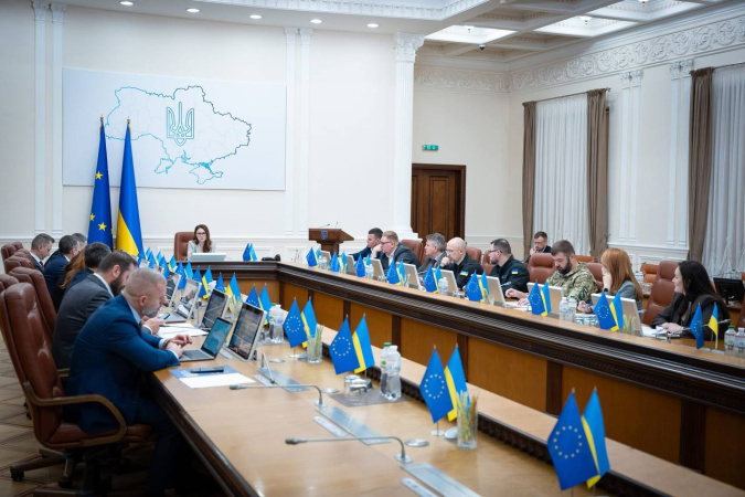 Кабинет министров уволил главу Агентства по розыску и управлению активами (АРМА) Елену Думу.