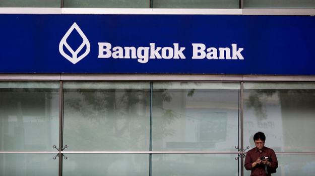 Большинство тайских банков фактически прекратили открывать счета гражданам россии, не имеющим долгосрочных виз.