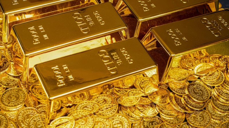 Ціни на золото різко знижуються в понеділок з рекордних значень, досягнутих наприкінці минулого тижня на побоюваннях, що США обкладатимуть митами золоті зливки, що імпортуються зі Швейцарії.► Читайте сторінку «Мінфіна» у фейсбуці: головні фінансові новиниУ понеділок 11 серпня на біржі Comex котирування грудневих ф'ючерсів на дорогоцінний метал опускаються на 2,2%, до $3414,6 за тройську унцію.