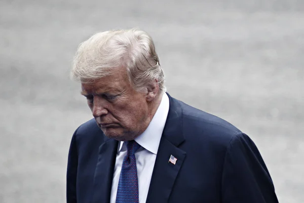 Дональд Трамп отложил свое решение о введении дополнительных тарифов на китайский импорт в США еще на 90 дней с целью продления переговоров в торговой сфере.