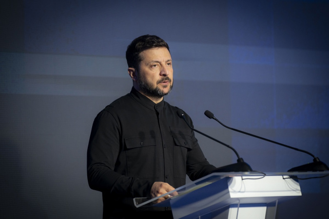 Президент України Володимир Зеленський доручив уряду розробити механізм, який спростить перетин державного кордону для молодих українців віком до 22 років.