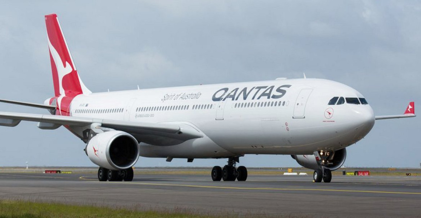 Федеральный суд Австралии оштрафовал авиаперевозчика Qantas на 90 млн австралийских долларов ($59 млн) за незаконное увольнение 1,82 тысячи человек из наземного персонала во время пандемии коронавируса в 2020 году, пишет Financial Times.► Читайте страницу «Минфина» в фейсбуке: главные финансовые новостиДеталиЭто с отрывом крупнейший штраф за нарушение австралийского трудового законодательства, отмечает газета.