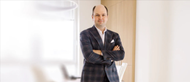 Сегодня компания объявила, что Андрей Кривошапко завершает сотрудничество с NovaPay после девяти лет на позиции СЭО.