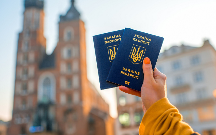 Министерство иностранных дел Украины запустило автоматизированную подачу документов для нотариальных действий во всех 120 зарубежных дипучреждениях, предоставляющих консульские услуги.