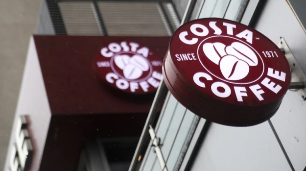 Компанія Coca-Cola готує продаж Costa, найбільшої британської мережі кав'ярень, через шість років після придбання бізнесу з метою зменшення своєї залежності від солодких безалкогольних напоїв.