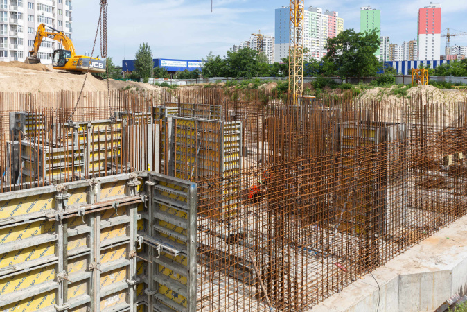 Инвестирование в первичную недвижимость на ранних этапах строительства традиционно считалось выгодной стратегией.