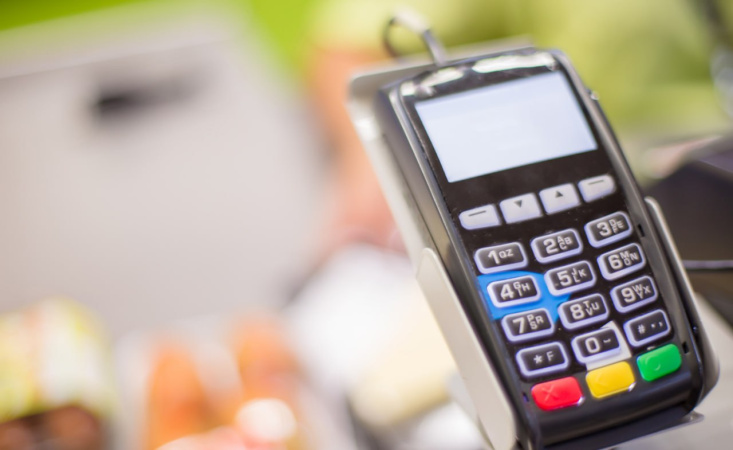 У серпні загальна сума виторгів, проведених через реєстратори розрахункових операцій (РРО/ПРРО), склала 506,3 млрд грн, що на 28,4% (112,1 млрд грн) більше, ніж у січні цього року.