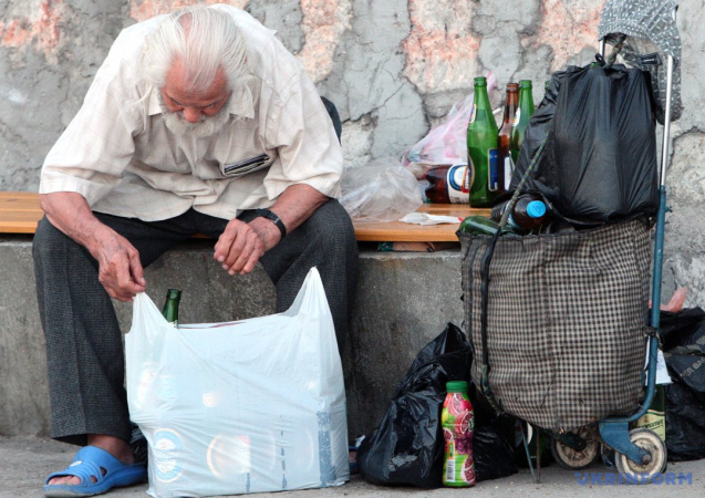 Средний уровень бедности в структуре населения в странах Европейского Союза по результатам прошлого года составляет 21%.