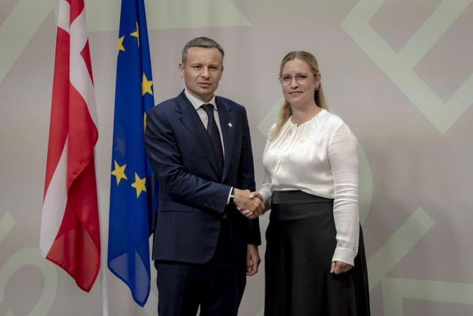 Із лютого 2022 року Україна отримала понад $145 млрд міжнародної фінансової допомоги.