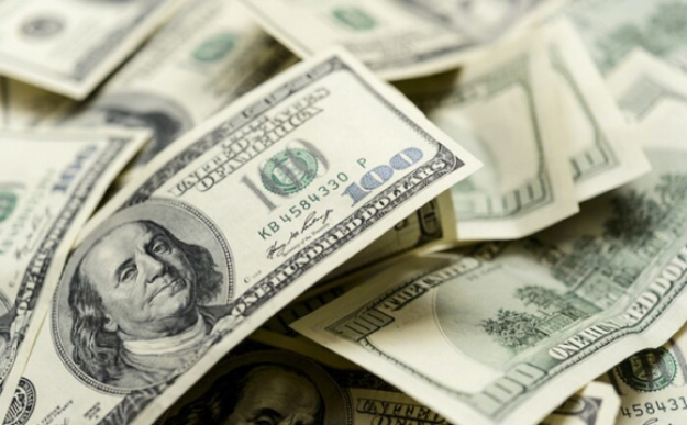 Попри зростаючий інтерес до альтернативних інвестицій, переважна більшість фінансово активних українців продовжують довіряти традиційним та перевіреним інструментам для збереження своїх коштів, як-от іноземна валюта та банківські депозити.