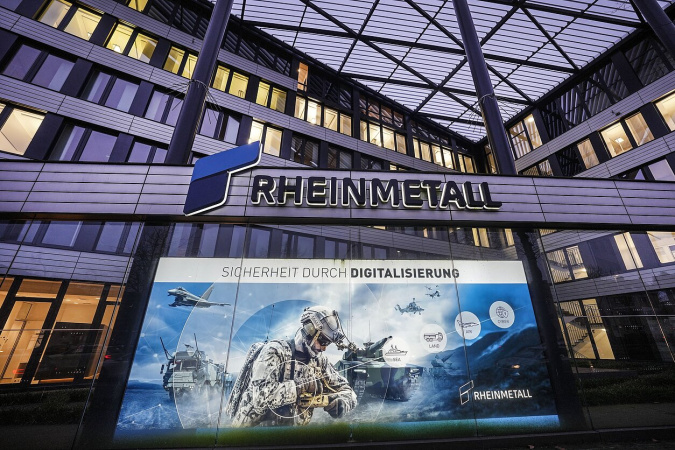 Немецкий оборонный концерн Rheinmetall AG совместно с Латвией построит новый завод по производству 155 мм артиллерийских боеприпасов.