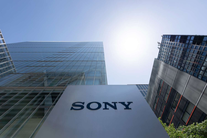 Японская корпорация Sony Group вывела на биржу акции своего финансового подразделения Sony Financial Group, которое оценивается примерно в $9,5 миллиарда.