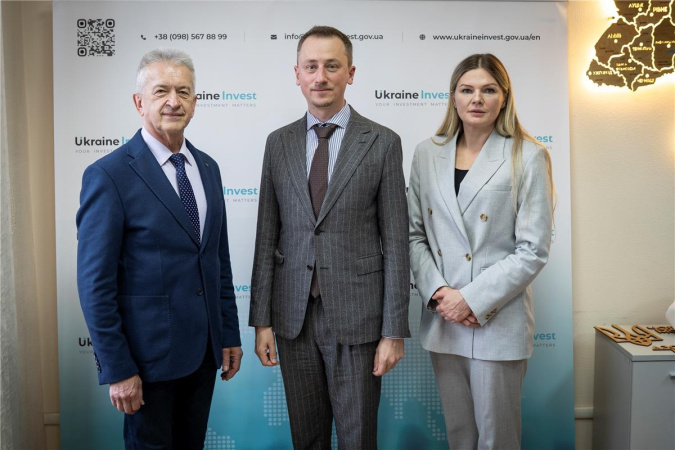 Державну установу UkraineInvest, відому як «Офіс інвестнянь», очолила Марина Хлистун, яка до цього керувала департаментом залучення інвестицій у Міністерстві економіки.