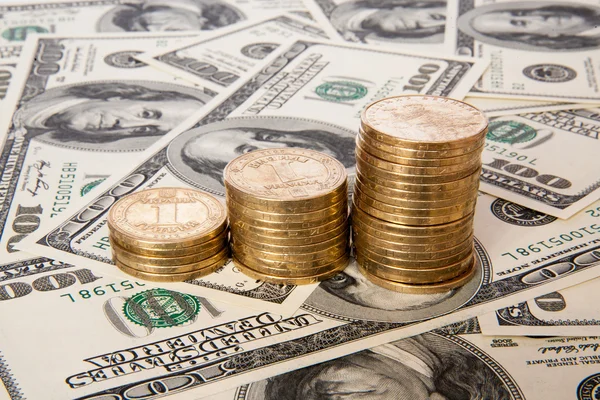 Національний банк України встановив на 10 жовтня 2025 року офіційний курс гривні на рівні 41,5062 грн/$.