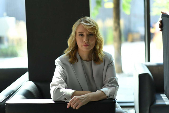 «Минфин» уже писал об инициативах Комитета ВР по вопросам организации государственной власти, местного самоуправления, регионального развития и градостроительства, в частности, вывода из тени рынка аренды жилья, запрета приватизации служебных квартир, «ликвидации» квартирных очередей и сноса хрущевок.