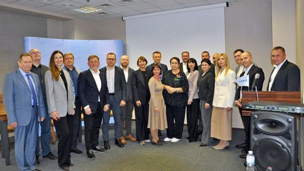 Независимая ассоциация банков Украины (НАБУ) официально изменила название на Национальную ассоциацию банков Украины, сохранив при этом аббревиатуру НАБУ.