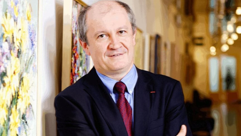 Президентка Молдови Мая Санду висунула кандидатуру Олександра Мунтяну, американця молдовського походження з багаторічним досвідом роботи в Україні, на посаду прем'єр-міністра.