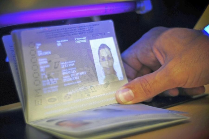 Таможенная и пограничная служба США (CBP) представила новое мероприятие, позволяющее ей фотографировать любого въезжающего или выезжающего из страны иностранца для целей распознавания лица.